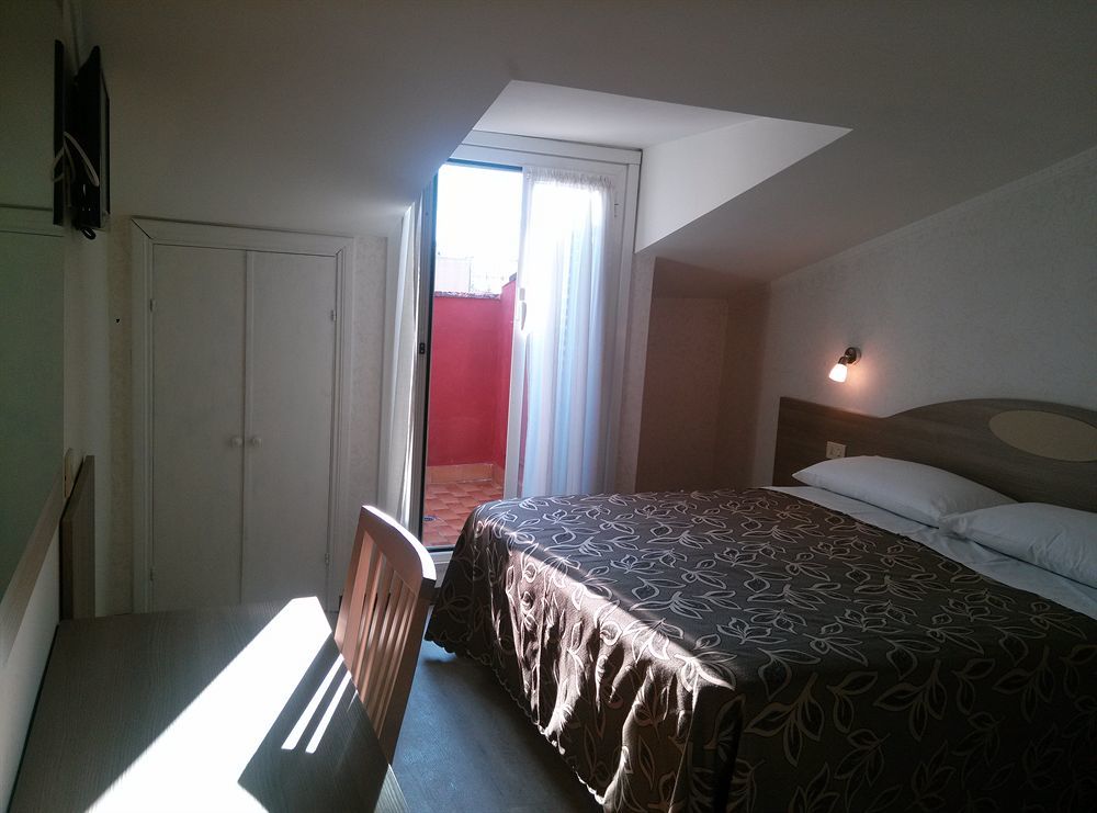 Hotel Concorde Рим Екстериор снимка